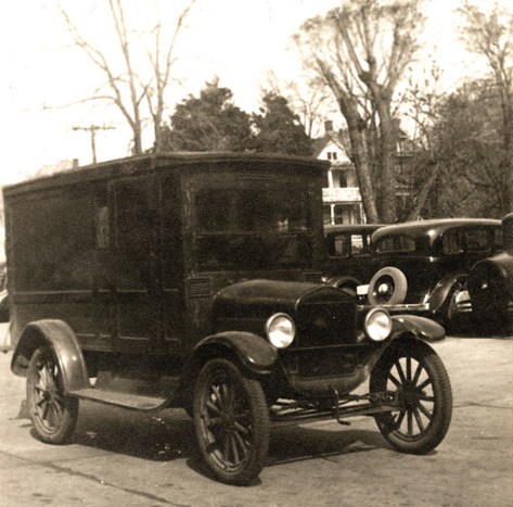 Early 1900s Model-T Ford vehicle